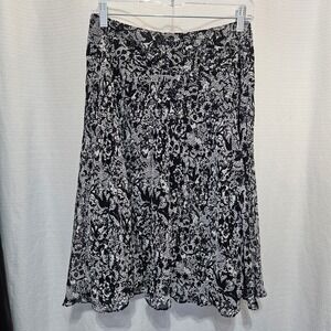 East 5th Petite Black White Floral Print A Line Skirt Women's Size 8P corpcore